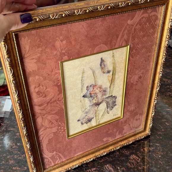 Home Decor Gold Ornate Frame 16 x 14 Center Pic 8x6 Of A Lily Hung Vertical - Picture 10 of 11